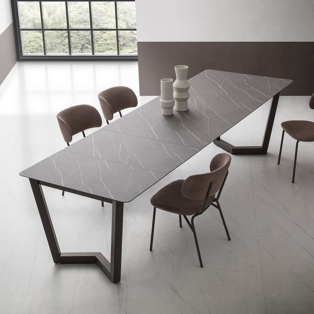 Tavolo allungabile effetto marmo Holger